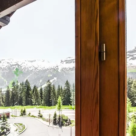 Cosy, Modern 2-bed With Fireplace & Beautiful Views Apartment