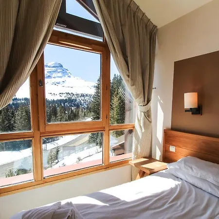 Apartment Cosy, Modern 2-bed With Fireplace & Beautiful Views Flaine