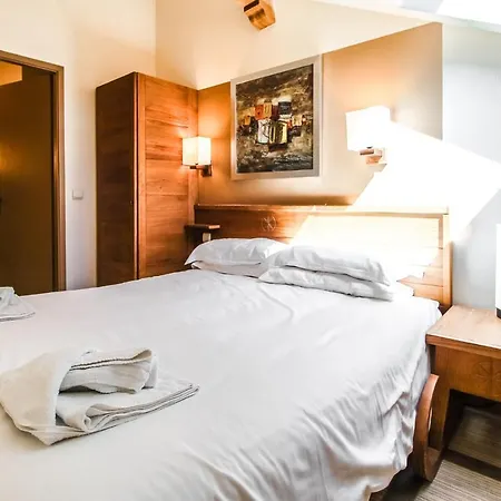 Cosy, Modern 2-bed With Fireplace & Beautiful Views * Flaine