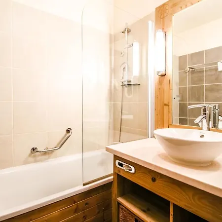 Cosy, Modern 2-bed With Fireplace & Beautiful Views * Flaine