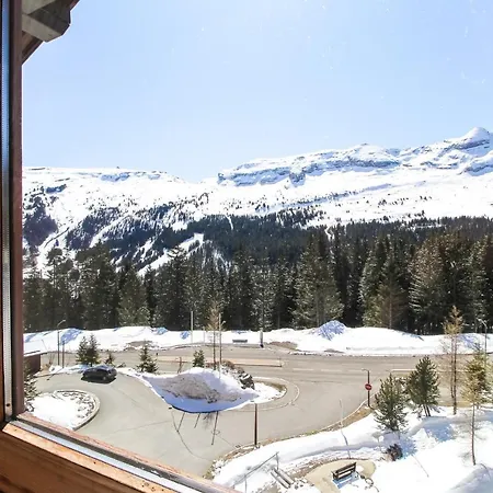 Apartment Cosy, Modern 2-bed With Fireplace & Beautiful Views *